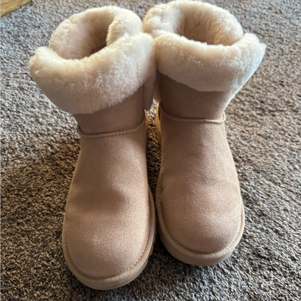 Tan Ugg Boots